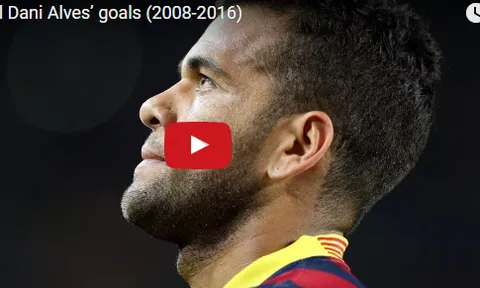Alves từng rất 'bá đạo' trong màu áo Barcelona