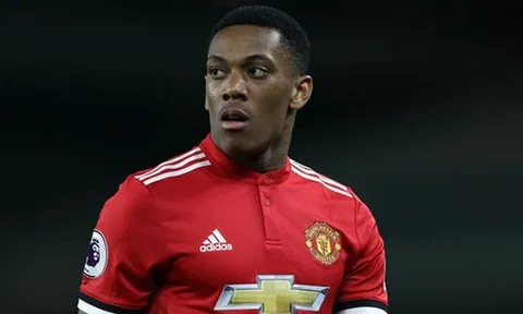 Huyền thoại Arsenal khuyên Martial nên sớm rời M.U