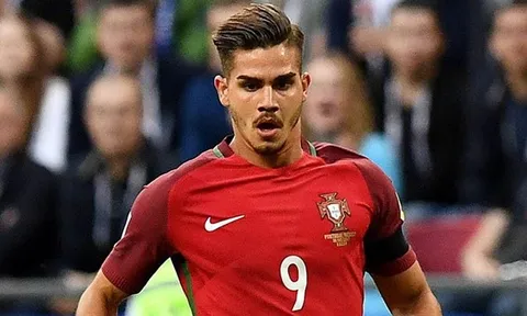 CHÍNH THỨC: Đồng đội ăn ý của Ronaldo cập bến Sevilla