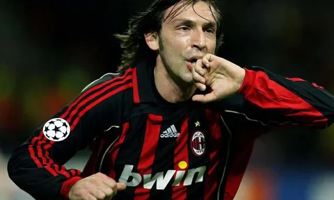 Andrea Pirlo khi còn tung hoành tại AC Milan