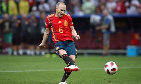 Andres Iniesta giã từ đội tuyển: Tạm biệt và cảm ơn huyền thoại