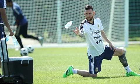 Messi xuống tóc, quyết cùng Argentina hạ gục Pháp