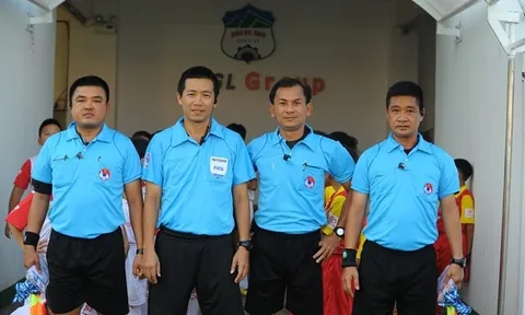 Chuyện gì đang xảy ra với trọng tài Việt?