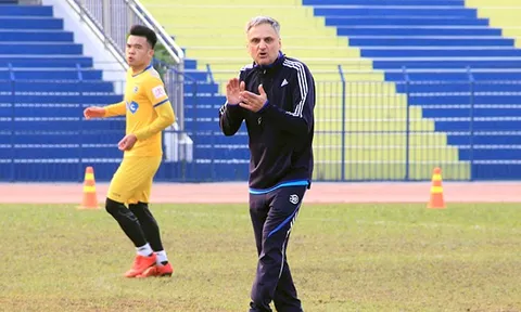 Thua sốc trước "ngựa ô" V-League, FLC Thanh Hóa trảm tướng?