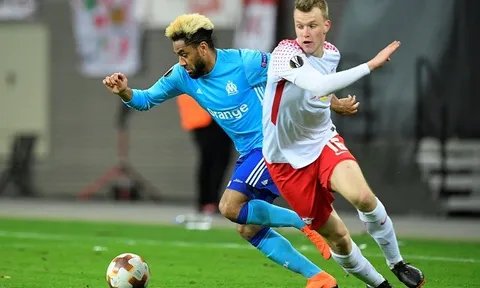 Arsenal để mắt sao trẻ Bundesliga, dọn đường tiễn Bellerin