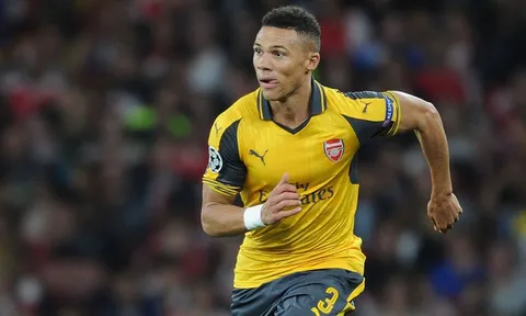 Arsenal khốn khổ vì Kieran Gibbs