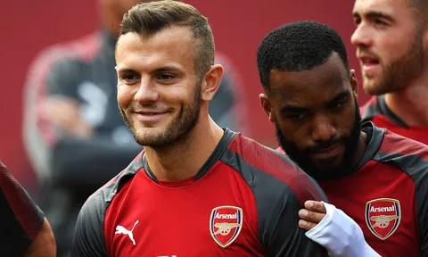 Arsene Wenger vẫn do dự với Wilshere