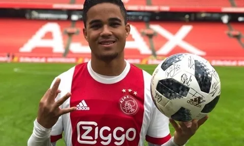 Justin Kluivert đến, ai sẽ là người ra đi?