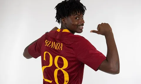 AS Roma hoàn tất thương vụ thứ 9 trong phiên chợ Hè