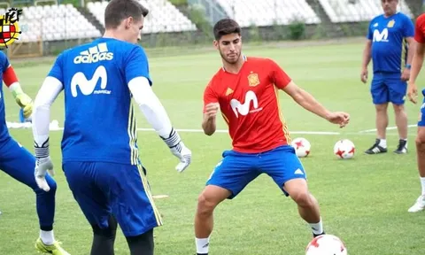 Asensio lém lĩnh trên sân tập U21 Tây Ban Nha