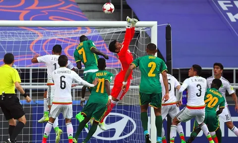 "Ronaldo Mexico" lập công, đại diện Bắc Mỹ hẹn U20 Anh ở Tứ kết
