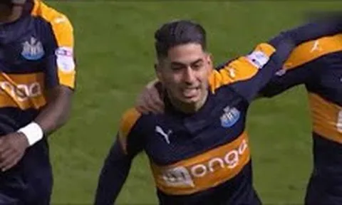 Ayoze Pérez, ngôi sao sáng nhất của Newcastle trong năm qua
