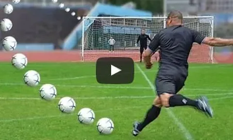Bài tập đá phạt thú vị với Roberto Carlos