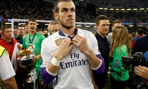 'Để được như Ronaldo, Gareth Bale nên tới MU'