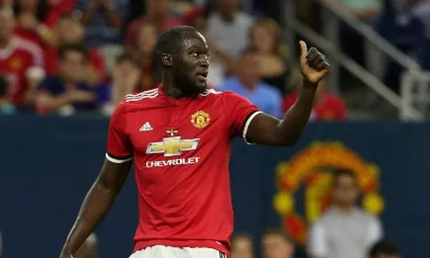 Bàn mở tỉ số của Romelu Lukaku vào lưới Man City