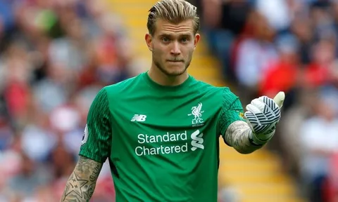 Karius đáp trả fan Liverpool sau sai lầm trước Dortmund