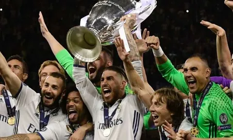 Barca nén đau, 2 lần chúc mừng Real Madrid