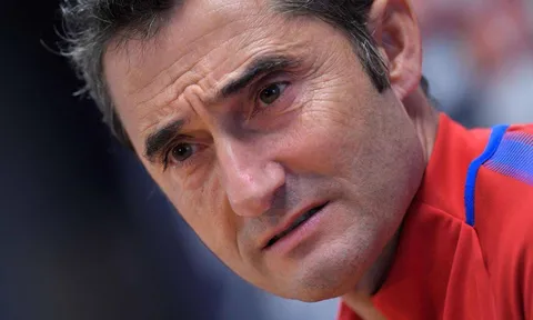 Barcelona thua sấp mặt, HLV Valverde nói gì?