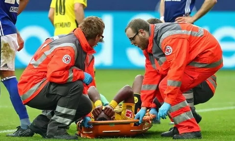 Batshuayi chấn thương: Dortmund lâm nguy, "Quỷ đỏ" thở phào 