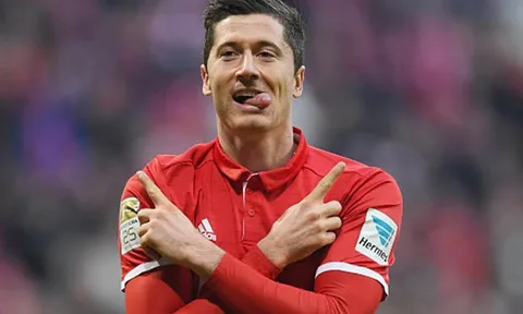 CEO Bayern đáp trả trước lời đề nghị 150 triệu euro cho Lewandowski