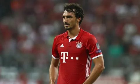 Tin vui cho Real: Bayern Munich tan hoang hàng thủ