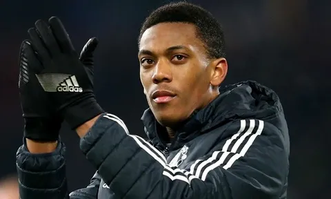 Bayern phản ứng thế nào về tin cầu thủ 22 tuổi sẽ gia nhập từ Man United?