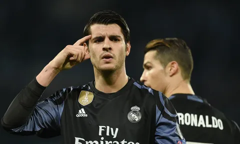 Belotti hay Morata? Zola đưa lời khuyên cho Conte