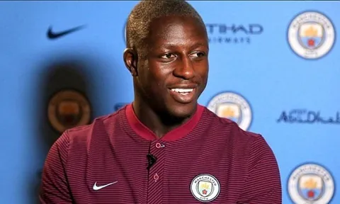 Benjamin Mendy ra mắt Man City, chọn xong số áo