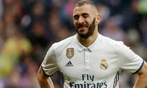 Benzema suýt lập siêu phẩm trận gặp Atletico