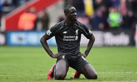 Bị Liverpool gạch tên, Sakho sắp rời Anfield