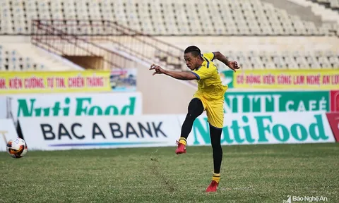 Cựu tuyển thủ Jamaica khoác áo SLNA