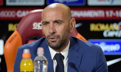 'Bố già' Roma lên tiếng về Riyad Mahrez