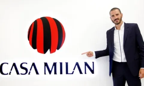 Bonucci cười không ngớt ngay từ khi đặt chân tới Milan
