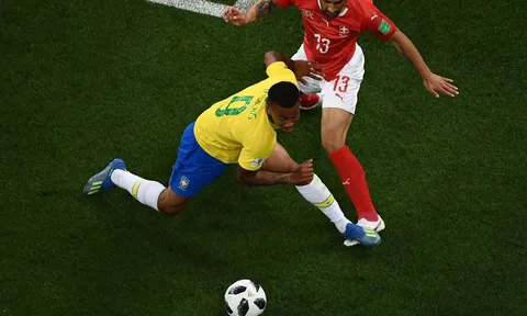 "Brazil bị cướp 1 quả penalty ở trận gặp Thụy Sĩ"