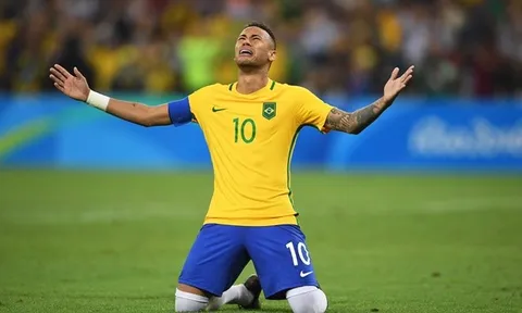 Brazil "nín thở" vì Neymar?