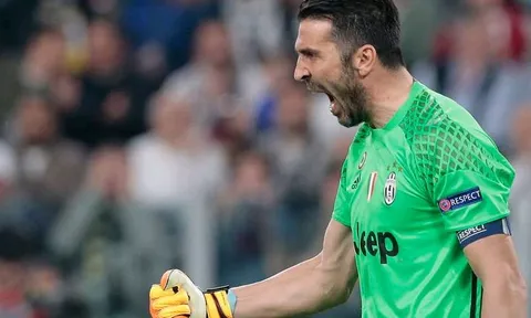 ĐHTB lượt về Tứ kết Champions League: Ronaldo chói sáng; tập thể Juventus áp đảo