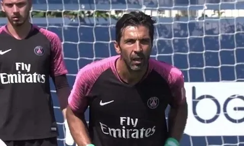 Buffon trở lại tập luyện sau trận ra mắt ác mộng cho PSG
