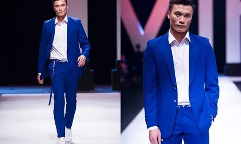 Bùi Tiến Dũng bật khóc vì bị "ném đá" vụ diễn thời trang