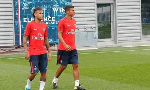 Buổi tập đầu tiên của Neymar tại PSG
