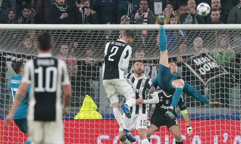 Sao Juve: "Siêu phẩm của CR7 đẹp như game PlayStation"