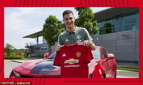 Cận cảnh: Diogo Dalot rạng rỡ ra mắt Man Utd