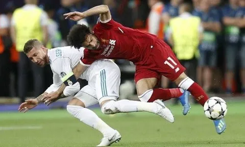 Cận cảnh Ramos triệt hạ Salah tại Kiev