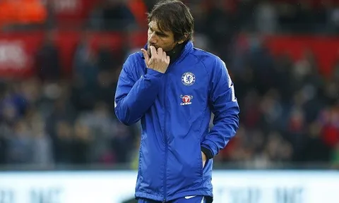 Cắn móng tay trên đường rời sân, Conte ưu tư dù Chelsea chiến thắng