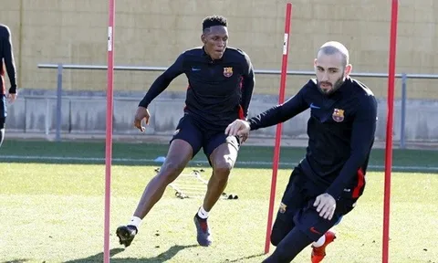 CẬP NHẬT lực lượng Barcelona: Busquets, Mina và Vidal bị gạch tên