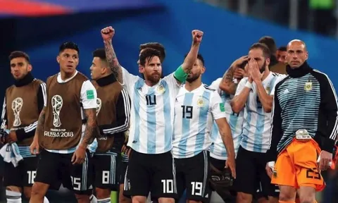HLV Sampaoli thừa nhận phải làm tất cả vì Messi