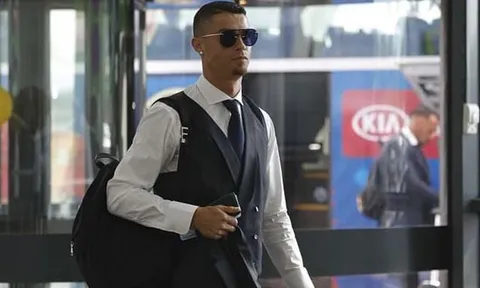 'Ronaldo đã kí hợp đồng với Juventus'