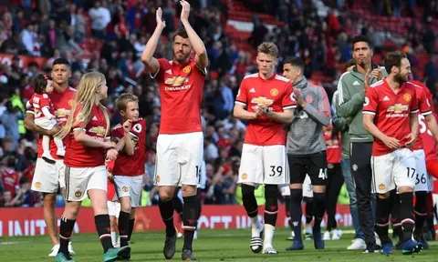 Carrick bắt tay Mourinho thực hiện việc chuyển nhượng của Man Utd