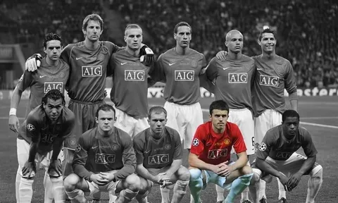 Carrick từ giã sân cỏ, chính thức khép lại 'thế hệ vàng 2008'