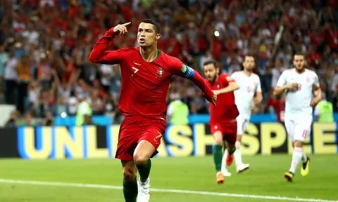 Casillas vẫn còn 'cay' cú về hat-trick của Ronaldo