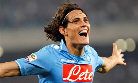 Cavani bất ngờ mở đường trở lại Napoli